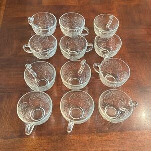 12 Arcoroc Aspen Leaf Coffee Tea Punchbowl Cups Made in France